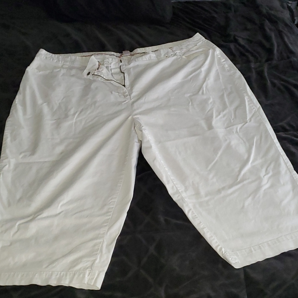 Chinos